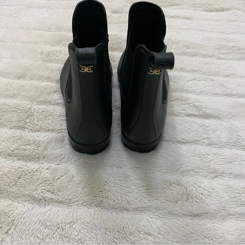 Sam Edelman Tinsley Chelsea Matte Black Women's Rain Booties Boots New Size 6
